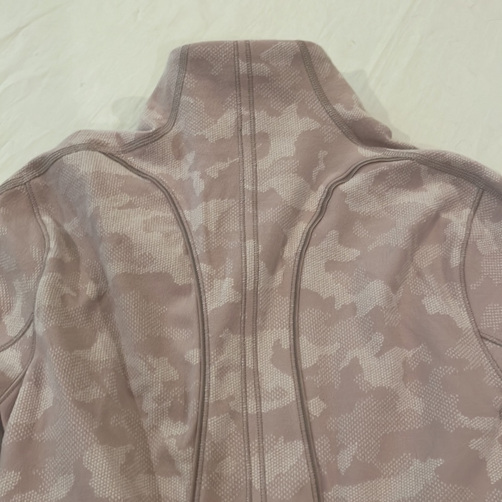 Lululemon Run Briskly 1/2 Zip Top Heritage Camo Jacquard Silky White Pink Blush - Picture 4 of 9